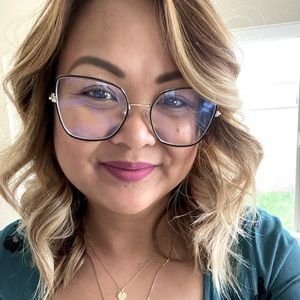 Meet your Posher, Jenny